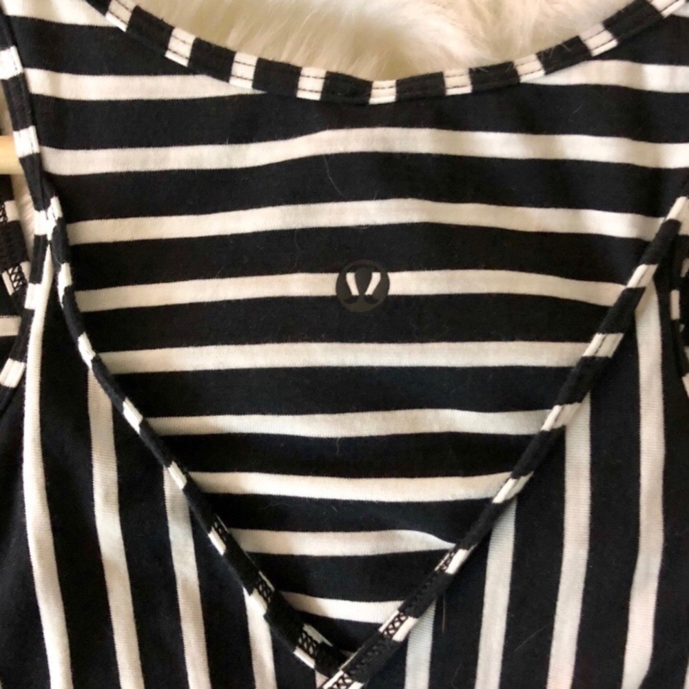 RARE Lululemon 🍋 Vita Racer Tank Size 4 - Picture 5 of 5
